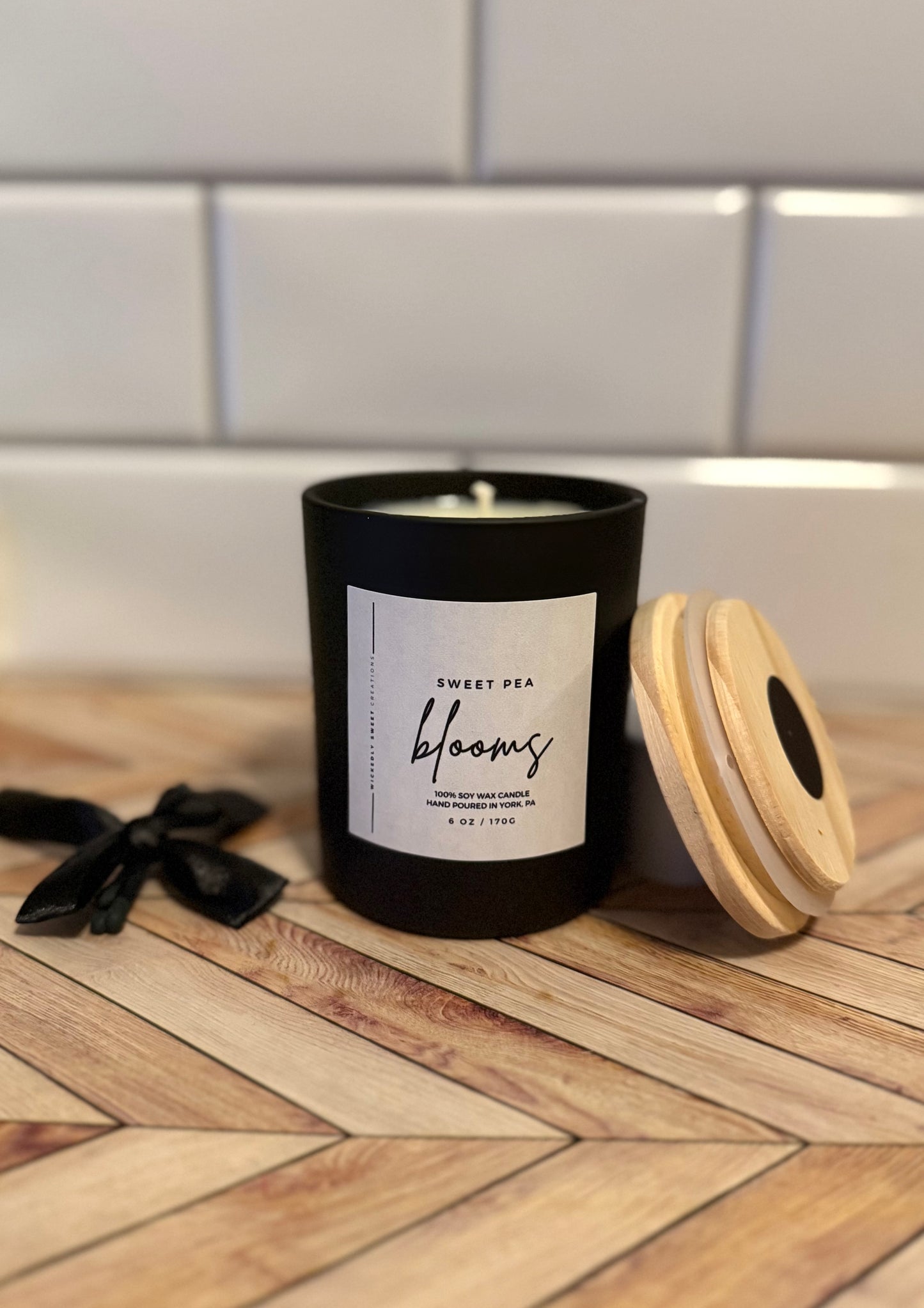 Sweet Pea Bloom Candle